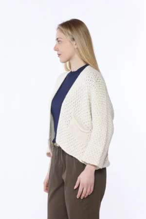 CARDIGAN aperto e traforato ampio a manica larga con tasche sul davanti