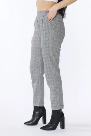 PANTALONE comodo pull on con trama a quadri e risvolti alle caviglie