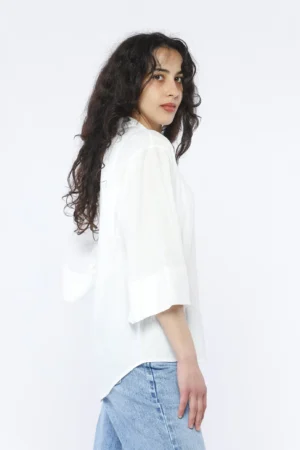 BLUSA casual a trama striata con manica a tre quarti e colletto alla coreana aperto a V