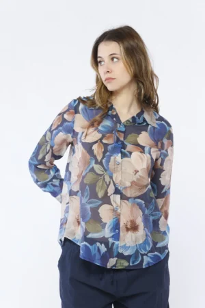 CAMICIA a fantasia di fiori con fondo ampio e colletto alla francese