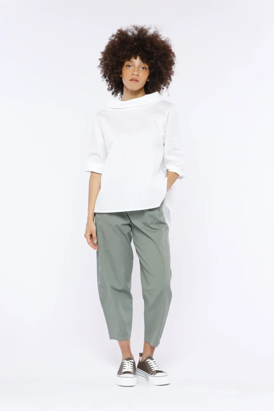 BLUSA monocolore con scollo a barca risvoltato e manica ampia ONEWORLD HYBRID