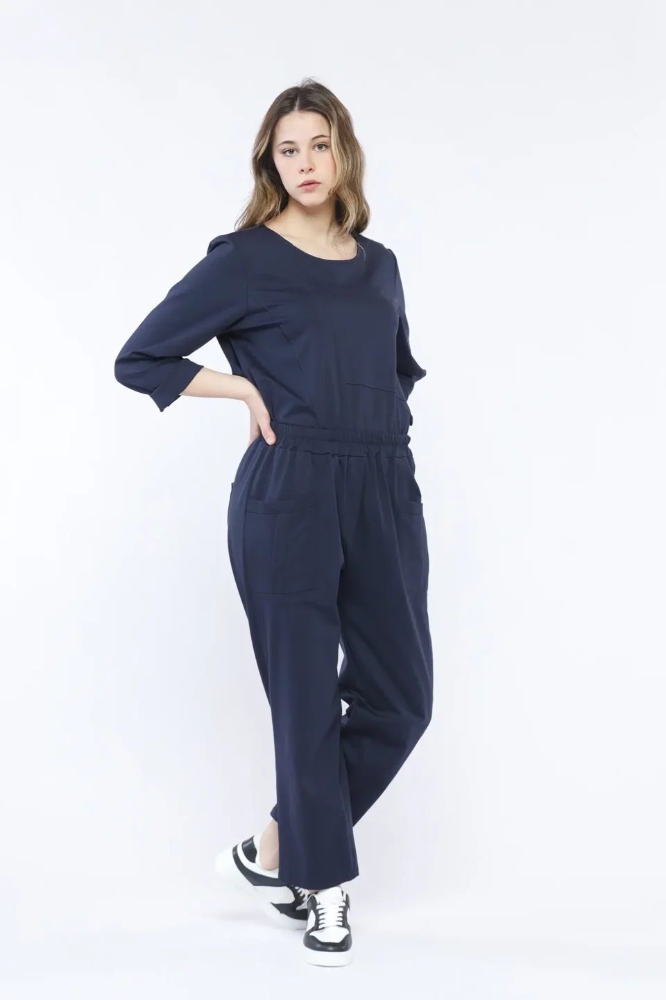 PANTALONE comodo pull-on con ampie tasche verticali e fondo a sigaretta ONEWORLD HYBRID