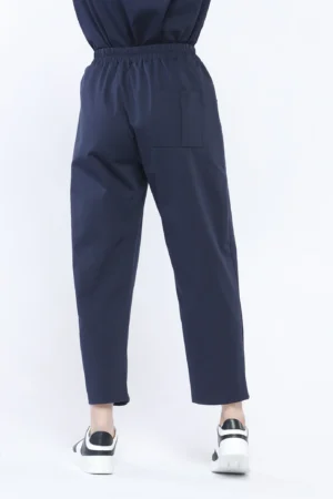 PANTALONE comodo pull-on con ampie tasche verticali e fondo a sigaretta