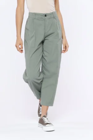 PANTALONE barrel in fresco cotone con graziose pince verticali