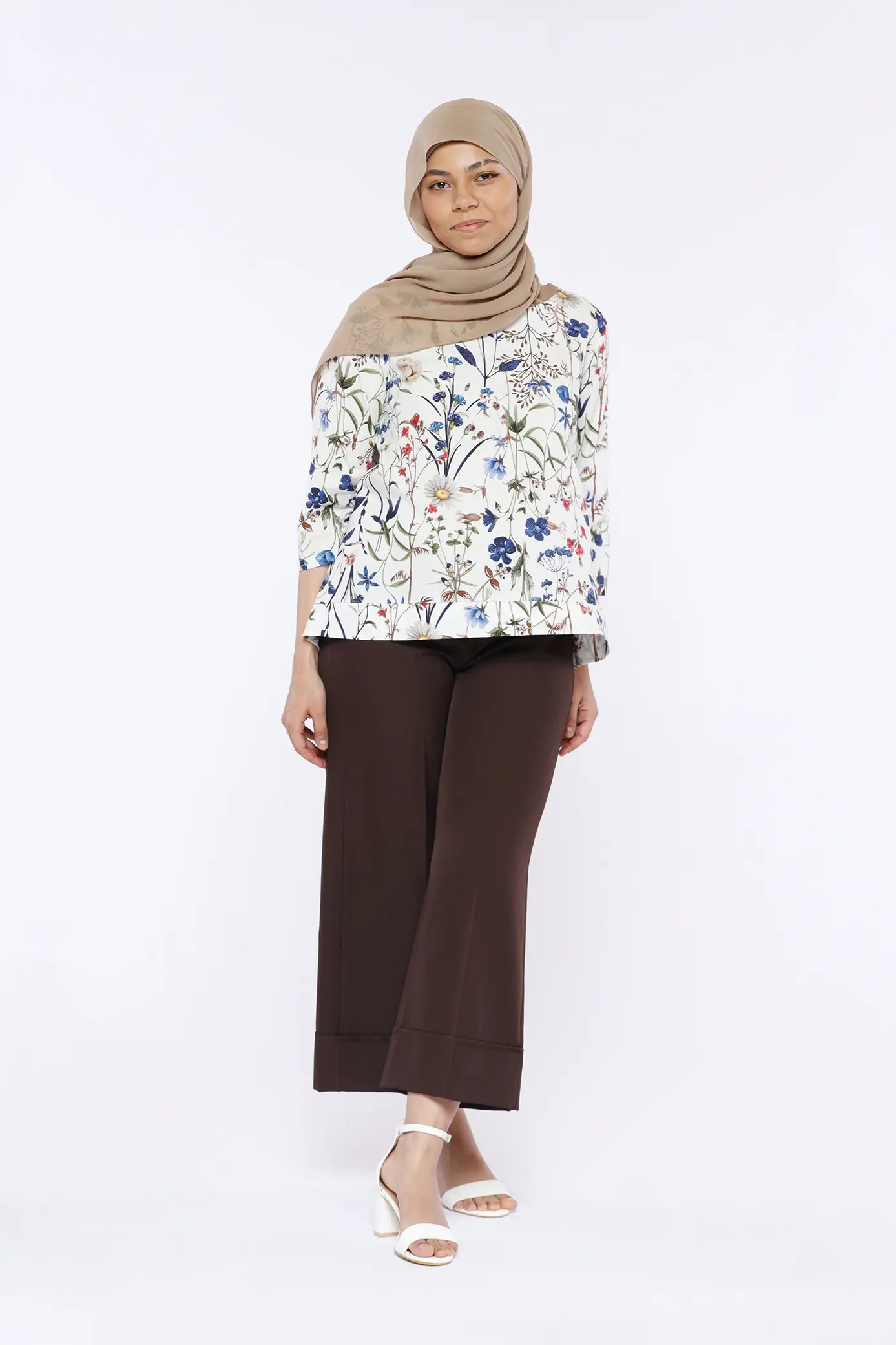 BLUSA ampia a fantasia fiori di campo con scollo a barca e manica a tre quarti ONEWORLD HYBRID
