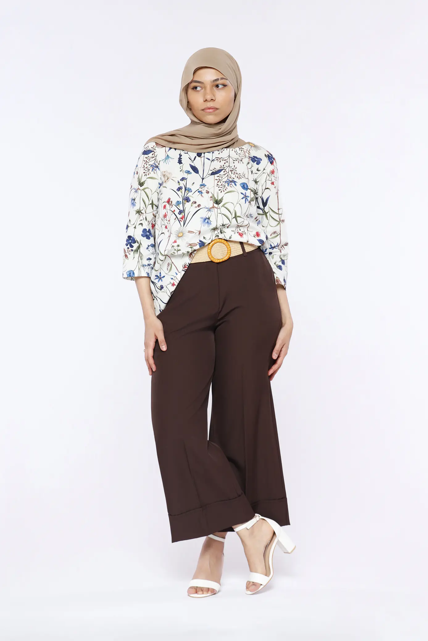 PANTALONE a zampa larga con orli alti alla caviglia e chisura a bottoni ONEWORLD HYBRID