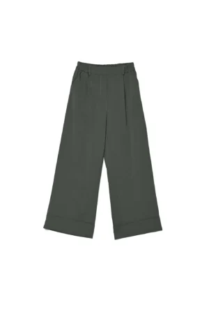 PANTALONE fresco e comodo con elastico di chiusura in vita e orli alti alla caviglia