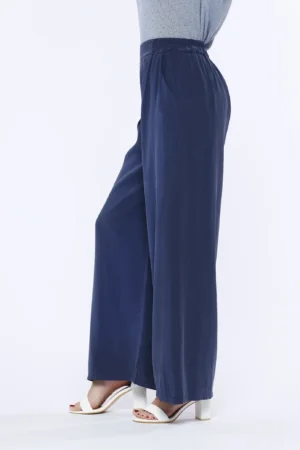 PANTALONE fresco e comodo pull on a zampa larga con tasche laterali