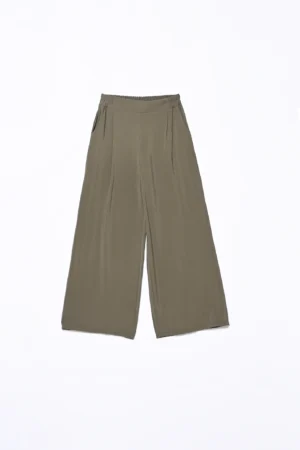 PANTALONE fresco e comodo pull on a zampa larga con tasche laterali